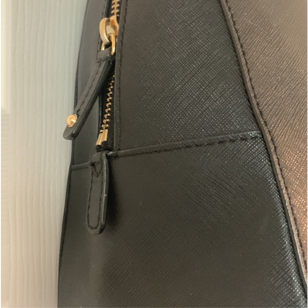 Michael Kors Black Saffiano Leather Large Zip Around Satchel w/Gold Hardware - Picture 6 of 15